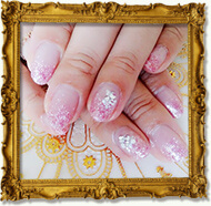 魅惑のセミロングネイル