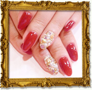 魅惑のセミロングネイル