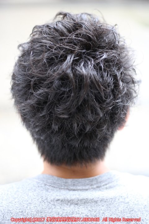 無造作ピンパーマでラフでやんちゃな髪型に！|セントジョージ香里園店　MEN&#039;S HAIR