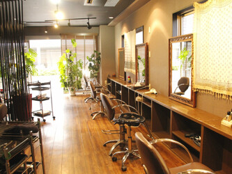 Hair Salon LAHIR | 新松戸のヘアサロン