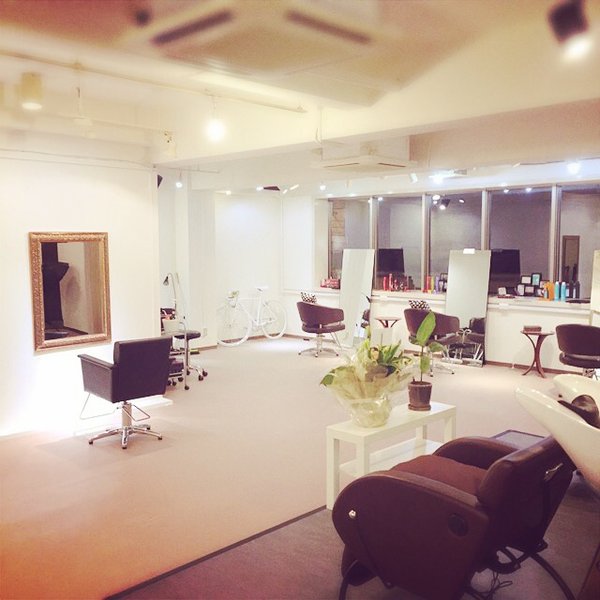 hair space SOUTH MOND | 心斎橋のヘアサロン