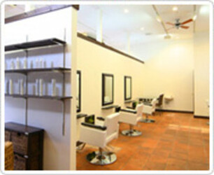 Asian北谷店 Hair＆Nail salon | 那覇のヘアサロン