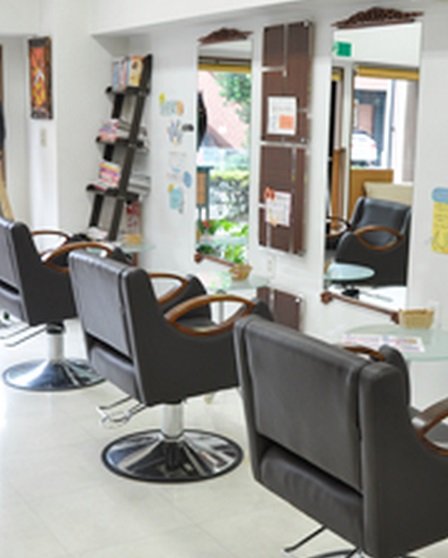 hair salon Douxs | 越谷のヘアサロン