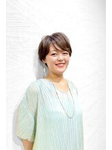 小畑成実 | Umineko 美容室のスタイリスト