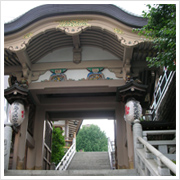 ここまで来たなら湯島天神にも行かなきゃと、ちょっと寄り道♪