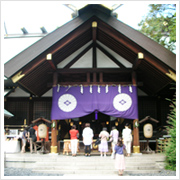 まずはちゃんと参拝