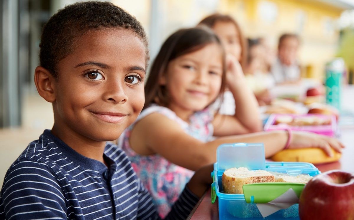 children_school_lunch