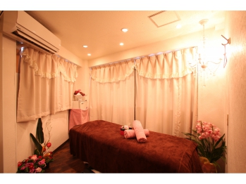 La Beaute～小顔・骨格美容矯正サロン　ラボーテ　新宿店～ ［東京都/代々木］