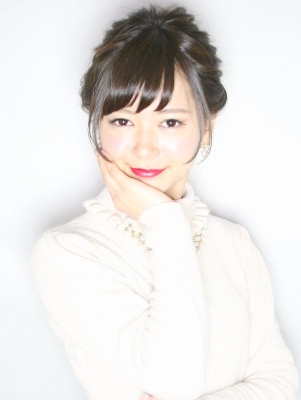 サイドからねじねじ♡上品アップスタイル