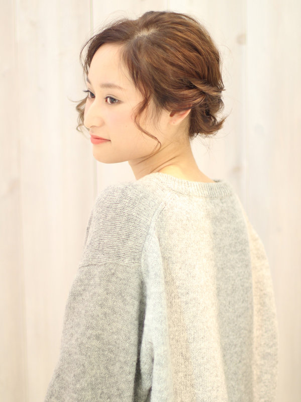 ボリューム感が可愛い☆ふわふわアレンジ