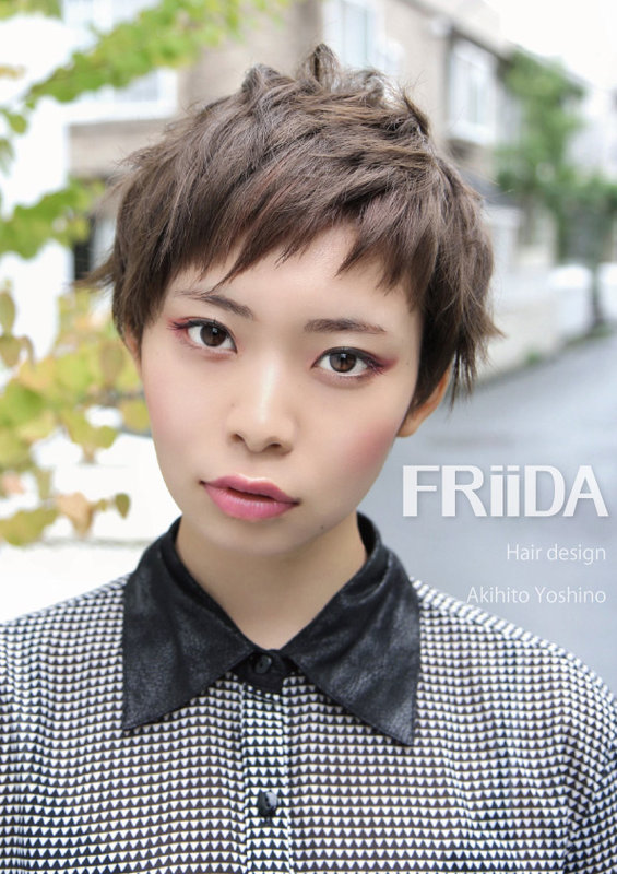FRiiDA ［東京都/明治神宮］ ミステリアスなショートにはグレージュが必須