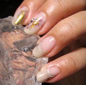 STELLA11 ［沖縄県/名護］ お上品な美ネイル♪ヌーディ―カラーでセクシーに