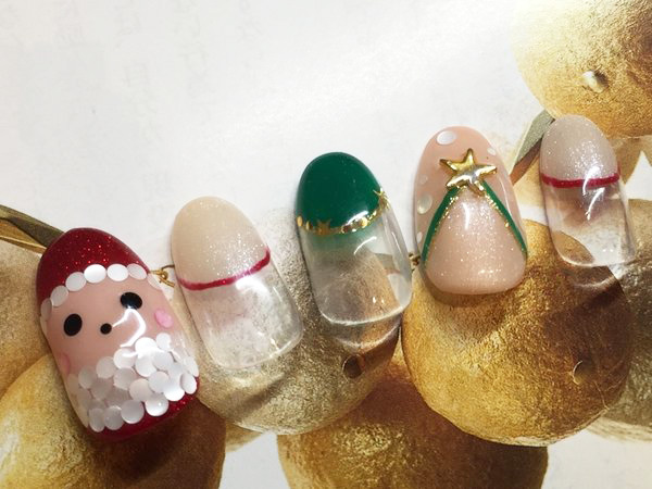 エクセレントネイル　アミュプラザおおいた店 ［大分県/大分］ ホログラムのおひげが素敵♡技ありサンタさんが光るクリスマスデザイン