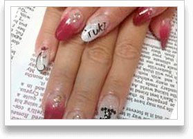 イニシャルネイル