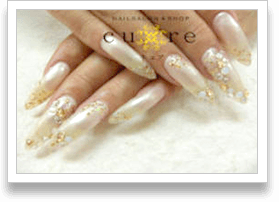 パールホワイト