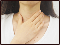 3．肌に残ったクリームをなじませる