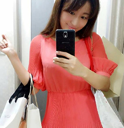 友達同士でプレゼントショッピング