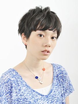 モード感と女性らしさを併せ持つマニッシュショート|kisai BUZZ