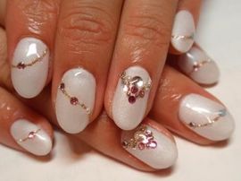 シンプル　ブライダル　ネイル。　|Nail Salon MUU
