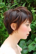 可愛らしさが際立つショートボブ|Tasha