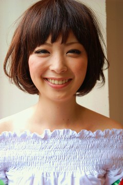 フレッシュな透明感が際立てるショートボブ|Tasha