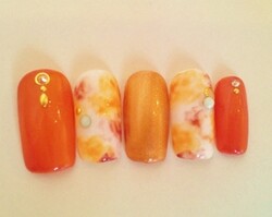 エスニックタイダイネイル