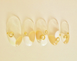 ダブル丸フレンチネイル|Ｒｅｌｕｈａ　nａｉｌ