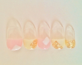 シンプルフラットフレンチネイル|Ｒｅｌｕｈａ　nａｉｌ