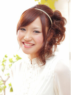 ユルカールアップスタイル 