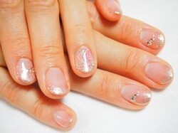 初回 グラデーションネイル 半額 ￥12280⇒￥6140|CRYSTAL HAND