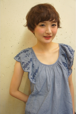 毛先の動きがキュートな大人かわいいマッシュボブ|gokan omotesando