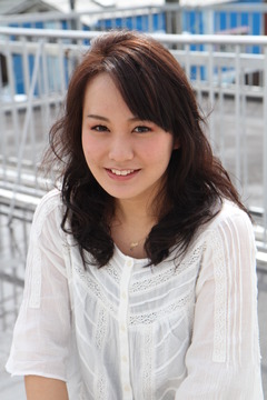 春、、新生活に向けて、少し大人のミディアムウェーブにチャレンジ＊|きく美容室 advance