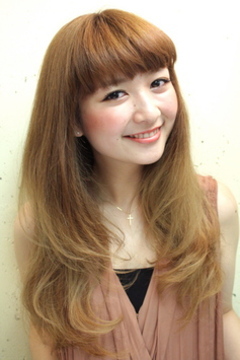 外国人風グラデーションカラーの愛されやわらかロングヘア|gokan omotesando