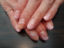 斜めフレンチヒョウ柄ネイル