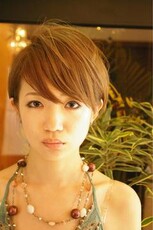 どんなシーンにもおススメ！レディ度アップのショートスタイル|aJyu