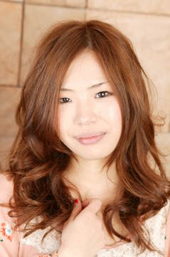 大人かわいい春ウェーブ|TotalBeautySalon Moulin-R