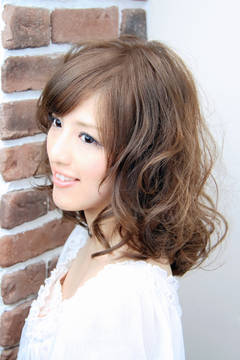 大人可愛いセミディボブ|hair salon Aere