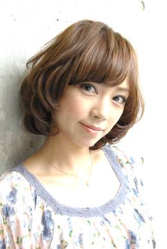 ふんわりフェミニンボブ