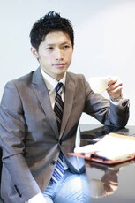 ビジネスシーンでも好印象☆黒髪×ゆるカール|ＤＩＰＥＲＣＨＥ union