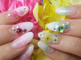 押し花ネイル　夏に人気|Nail Salon Creare