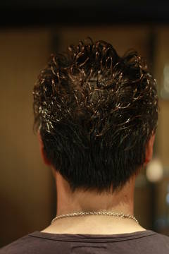 カール×刈り上げ×ジェル仕上げでラグジュアリーに♪|ＤＩＰＥＲＣＨＥ union