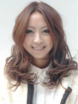 フェミニンセミロング|Le Ciel ～ヘアサロン～