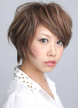 小顔に見える♪大人のクールな３Dハイライトカラー