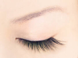 まつげエクステ上下無制限付け放題　7980円|fioretto【フィオレット】心斎橋本店