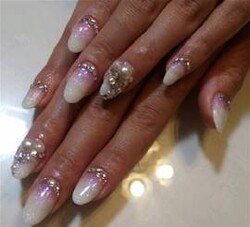 ウェディングネイル