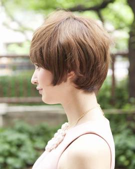 思わず触れたくなるような外国人風のシフォンショート|kisai BUZZ