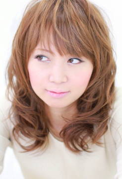 おとなの余裕感じるやわらかセミディ☆|RUANX