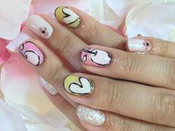 今月の定額ジェルネイルのデザイン　８０００円