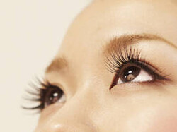 まつげエクステトライアル60本　2980円|fioretto【フィオレット】心斎橋本店