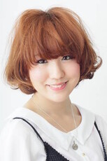 ショートフリルカール|Quol 横浜ランドマーク店